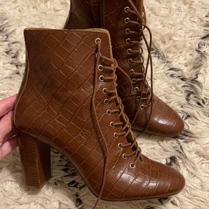 Sezane brown lace booties